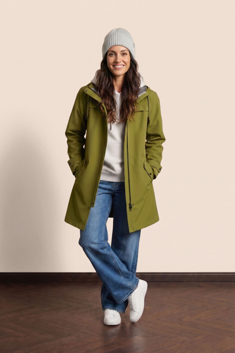 The Raincoat for her